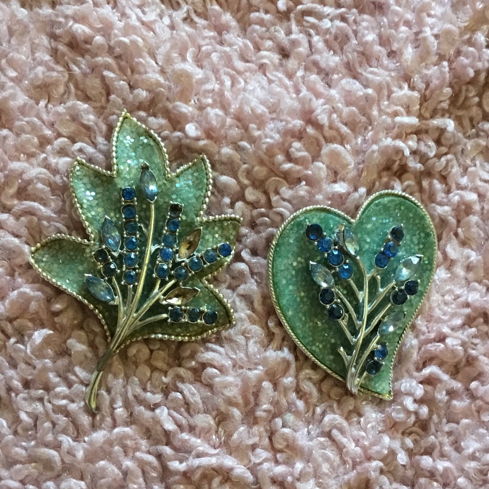 Coro Blue Leaf & Heart Brooch Set